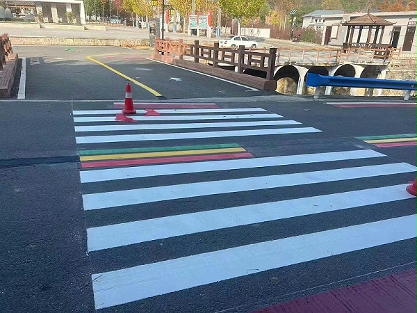 道路热熔标线施工前的现场风险评估与准备要点解析