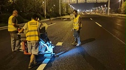 从基础标识到安全赋能：热熔标线涂料功能化发展趋势探析