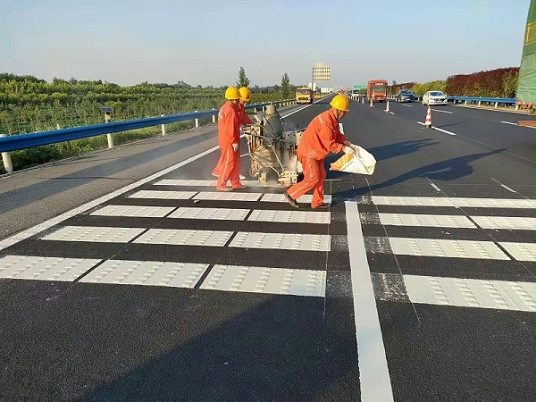 热熔标线涂料,高速公路,高速公路热熔标线涂料