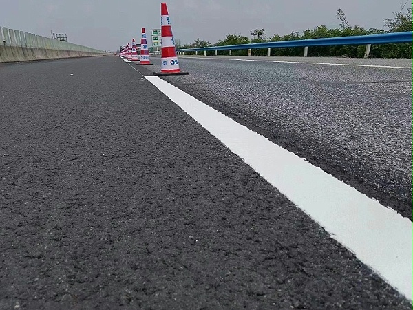 热熔型道路标线涂料,道路标线涂料优势,道路标线涂料