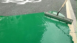 路面开裂，别让彩色防滑路面成为安全隐患