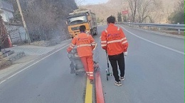路面标线热熔涂料在不同气候条件下的适应性研究
