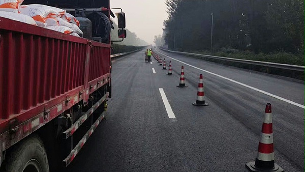 热熔标线涂料,涂料震荡不成型,热熔标线涂料厂家