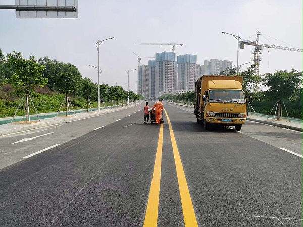 热熔标线涂料,热熔标线涂料工厂,标线涂料工厂直发