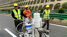 从施工到维护：双组份标线涂料的全方位优势