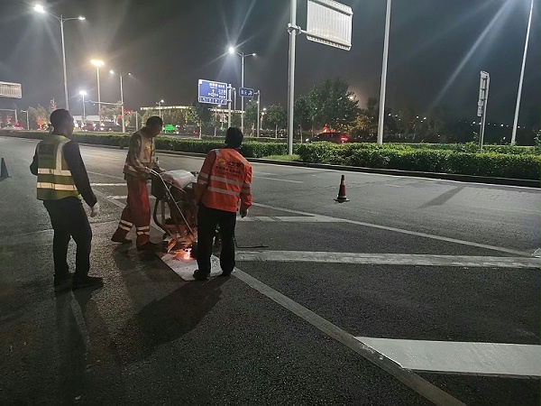 热熔标线涂料,耐磨热熔标线涂料,道路标线