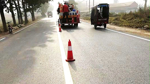 冷漆标线涂料施工,冷漆标线涂料,冷漆标线涂料厚度不足