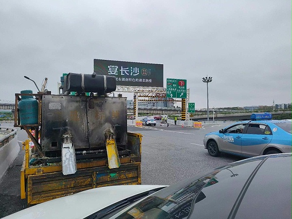 热熔标线施工 (712)