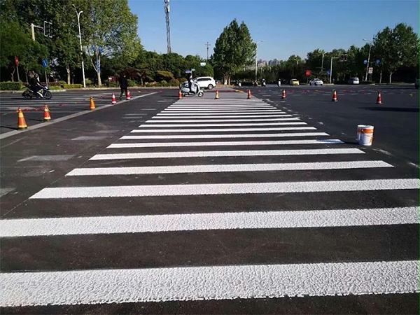 三艾斯解说双组份甩涂标线的优点