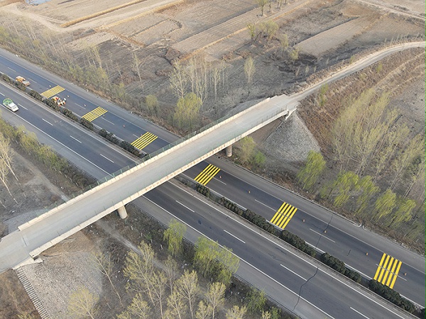 三艾斯助力山西昔榆高速项目，高效完成标线施工