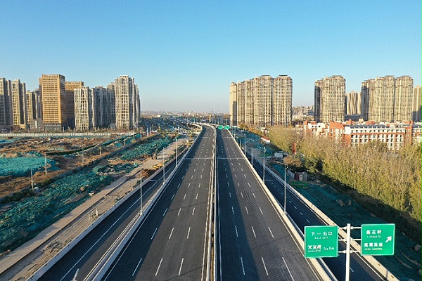 三艾斯双组份标线涂料在郑州市四环线的高效应用