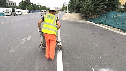 热熔标线涂料施工出现气泡的问题及解决方法