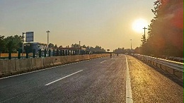 道路标线热熔涂料在不同路面的适用性