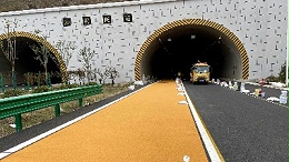 智能施工新时代：双组份标线涂料的便捷应用