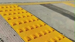 高速标线不褪色！热熔标线涂料选料避坑指南