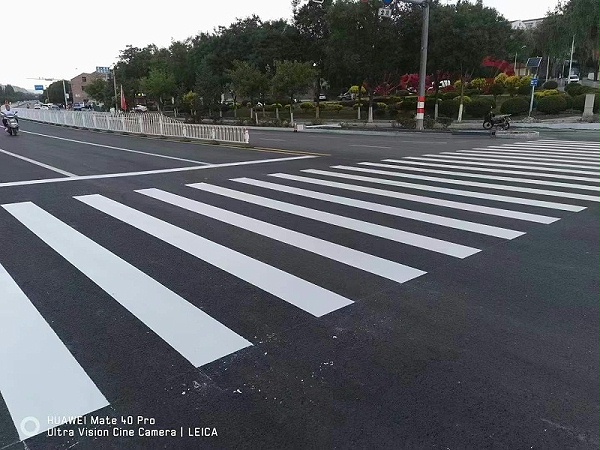 道路热熔标线涂料,热熔标线涂料施工,热熔标线涂料