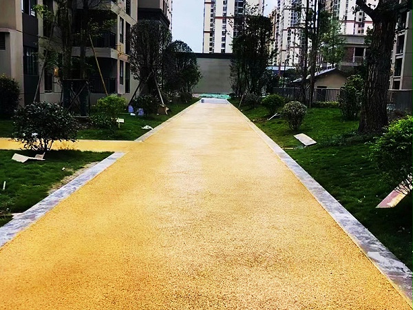 路面改色施工,浅色系路面改色,路面改色施工遮盖率差